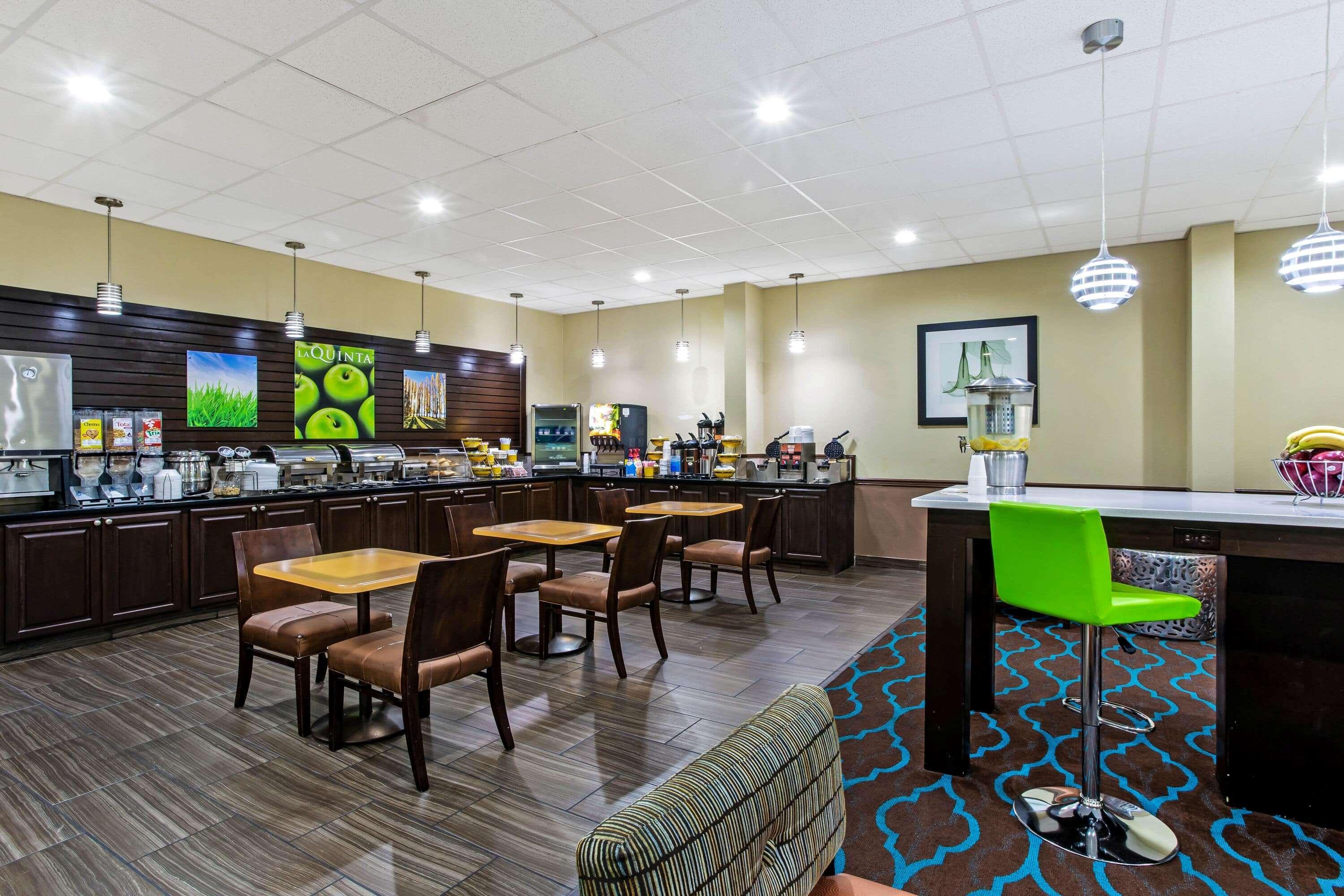 La Quinta By Wyndham Wytheville Exterior photo